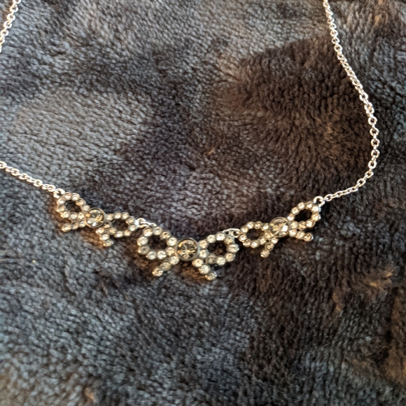 NEW!!! Vintage COACH Triple Bow Necklace!!! - Picture 4 of 4